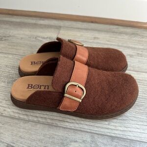 BRAND NEW Born BOC Felt Buckle Clogs Mules Flats Shoes
